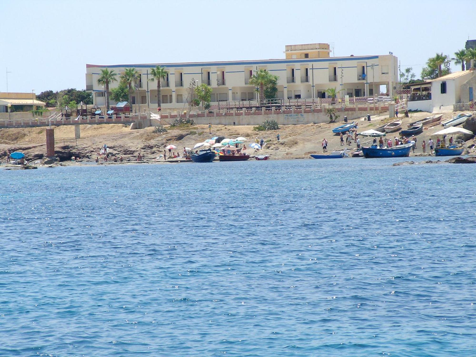 Hotel Vittorio Portopalo Di Capo Passero Exteriör bild