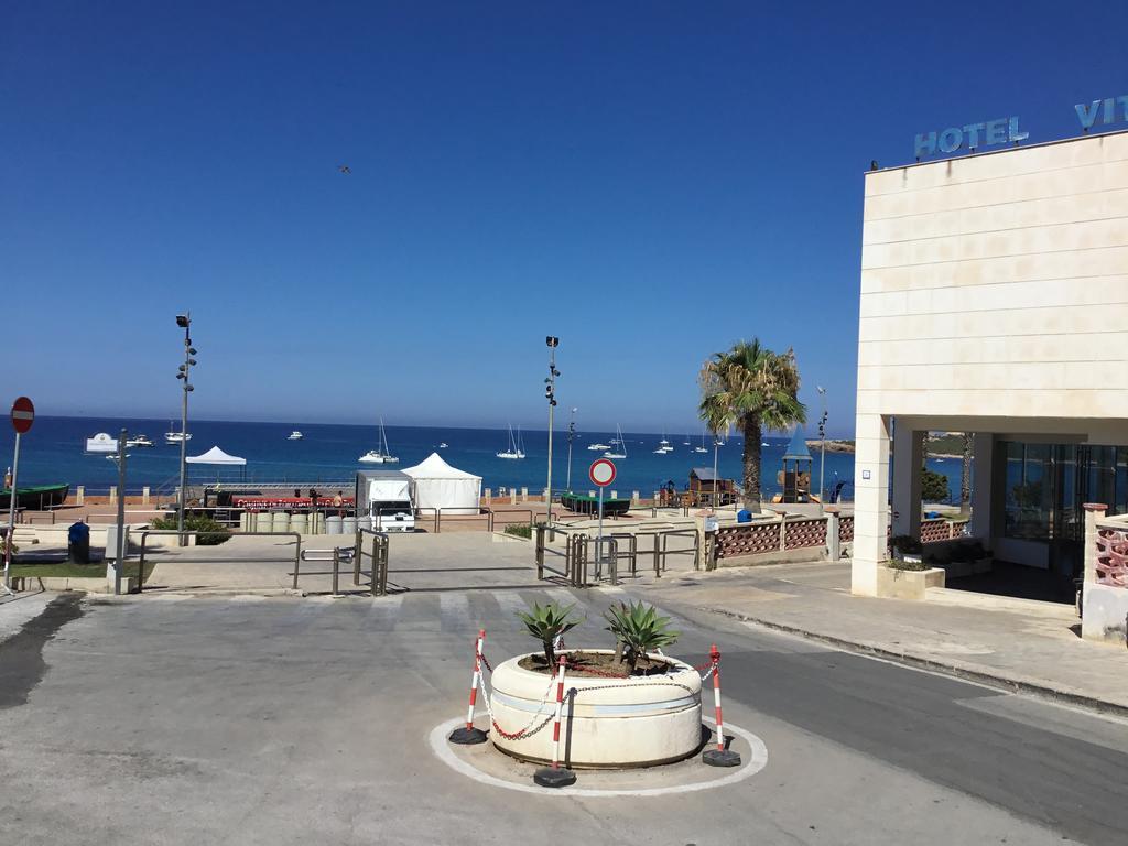 Hotel Vittorio Portopalo Di Capo Passero Exteriör bild