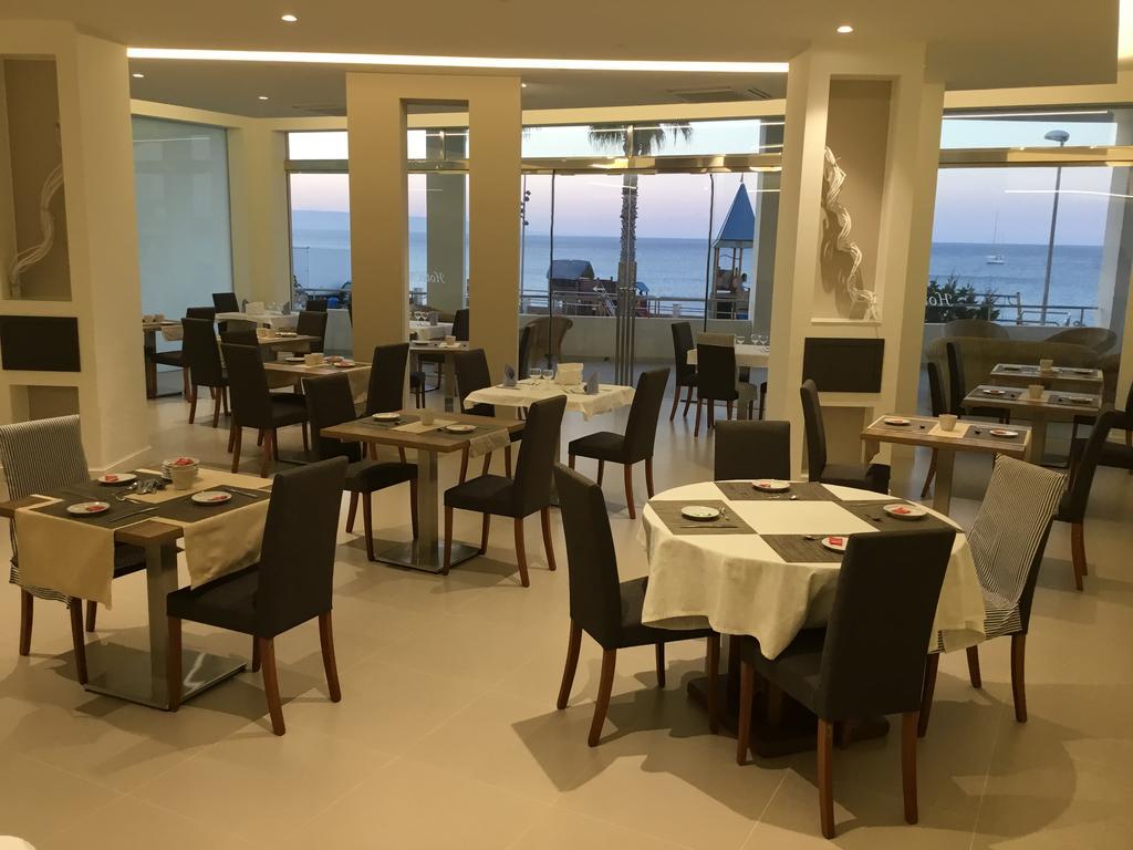 Hotel Vittorio Portopalo Di Capo Passero Exteriör bild